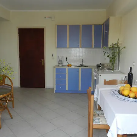 Spasmeni Vrisi 리지아