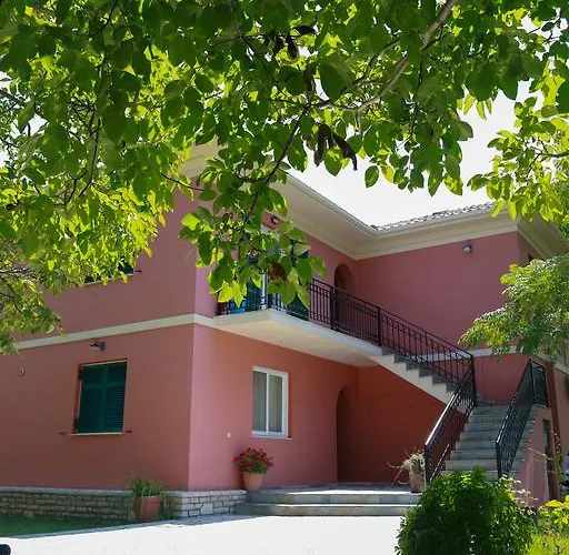 Spasmeni Vrisi Daire Lygia (Lefkada)