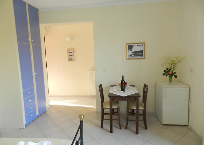 Daire Spasmeni Vrisi Lygia (Lefkada)