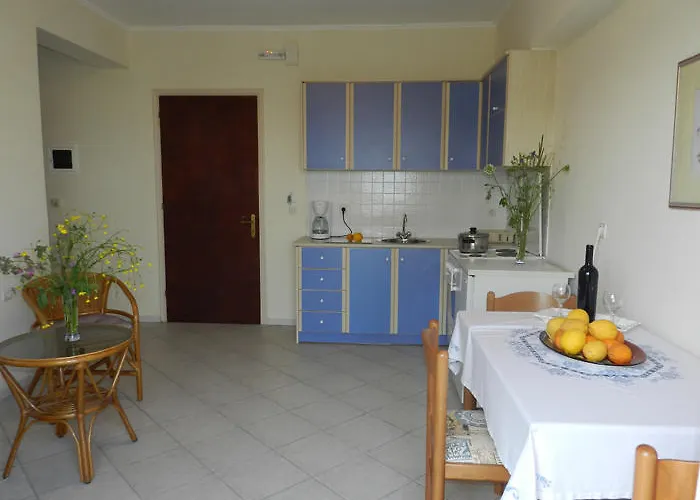 Spasmeni Vrisi Lygia (Lefkada)